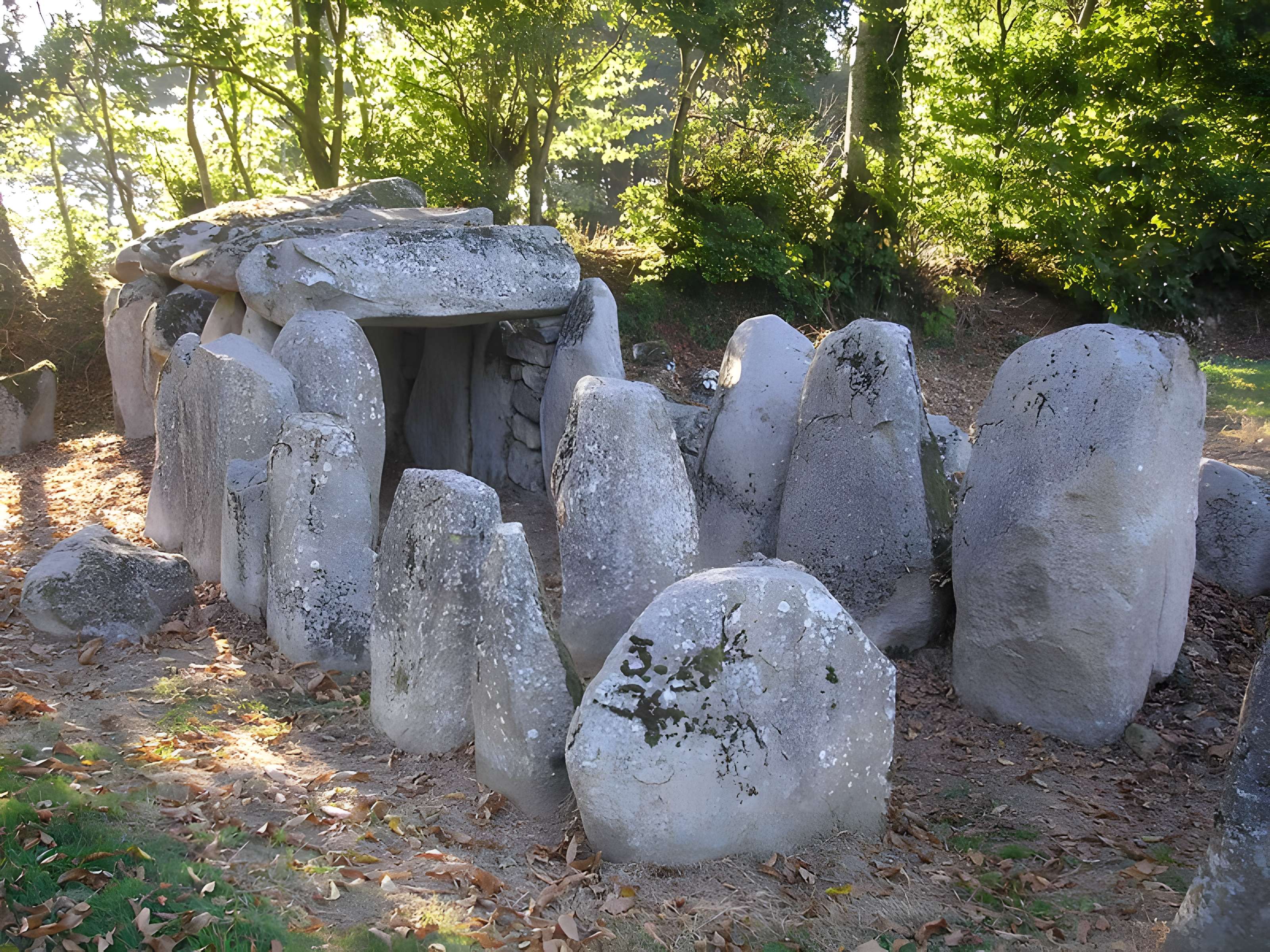 Table au Diable de Passais-la-Conception