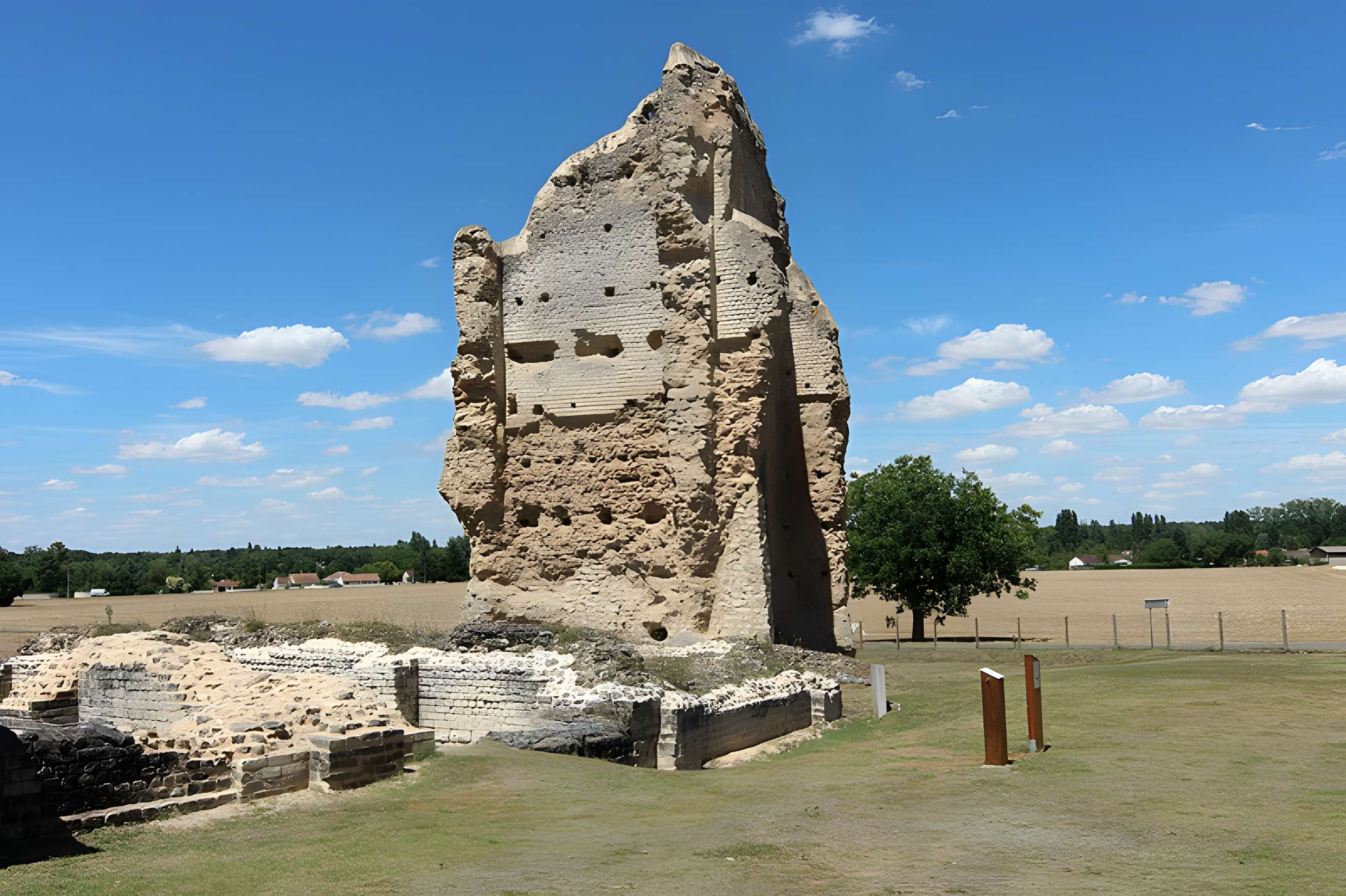 Théâtre gallo-romain de Naintré