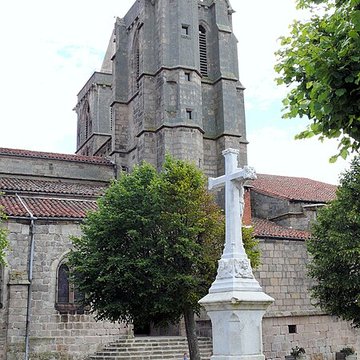 Collégiale Saint-Bonnet de Saint-Bonnet-le-Château