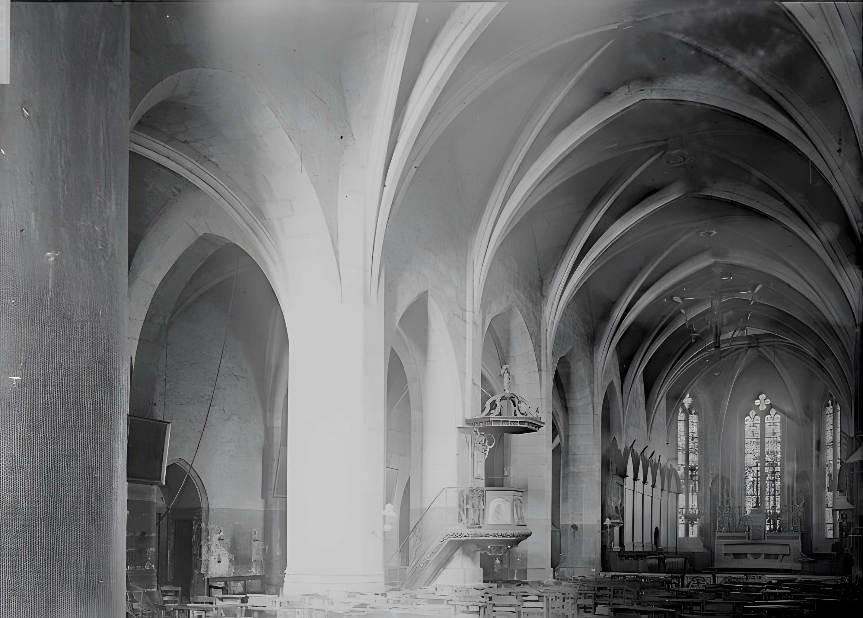 Collégiale Saint-Bonnet de Saint-Bonnet-le-Château