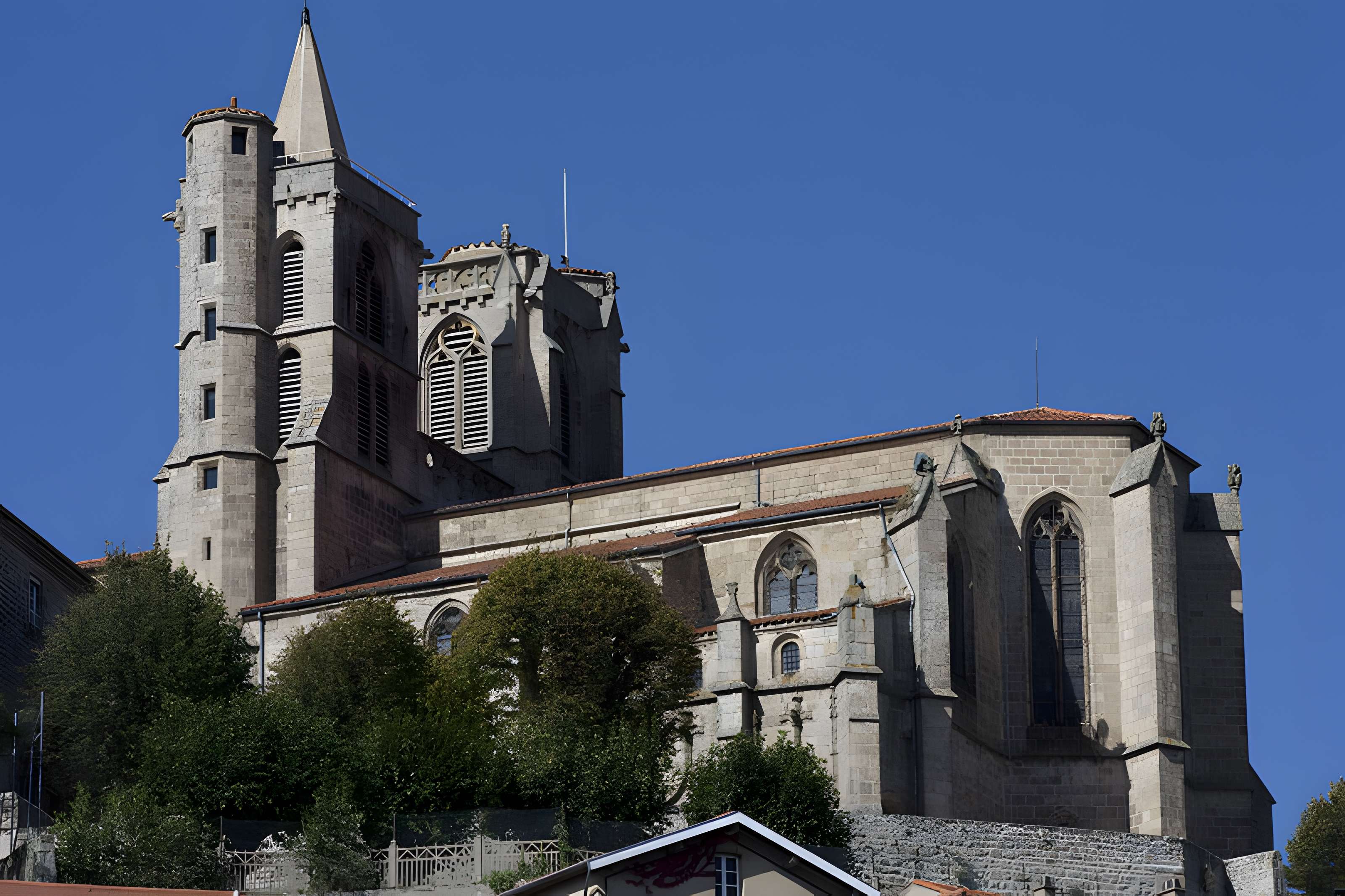 Collégiale Saint-Bonnet de Saint-Bonnet-le-Château