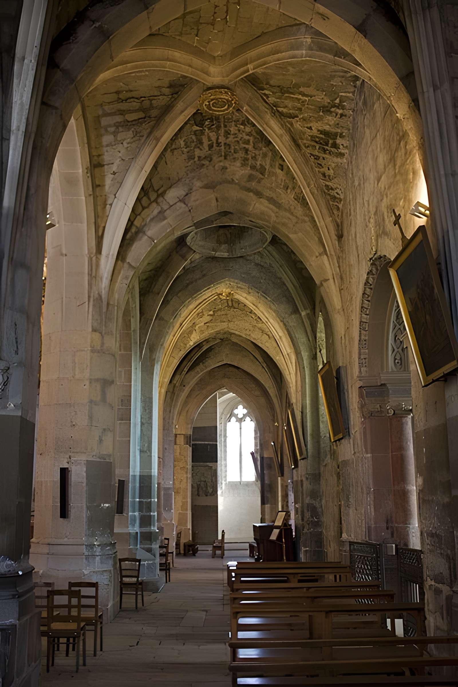 Collégiale Saint-Bonnet de Saint-Bonnet-le-Château