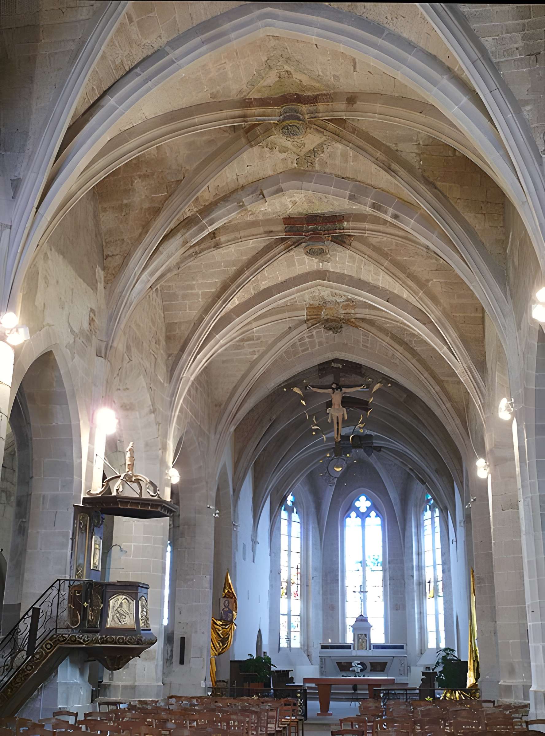Collégiale Saint-Bonnet de Saint-Bonnet-le-Château
