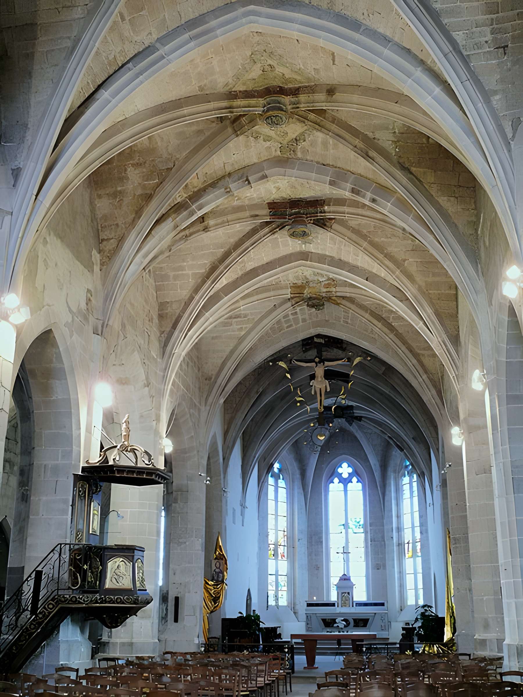 Collégiale Saint-Bonnet de Saint-Bonnet-le-Château