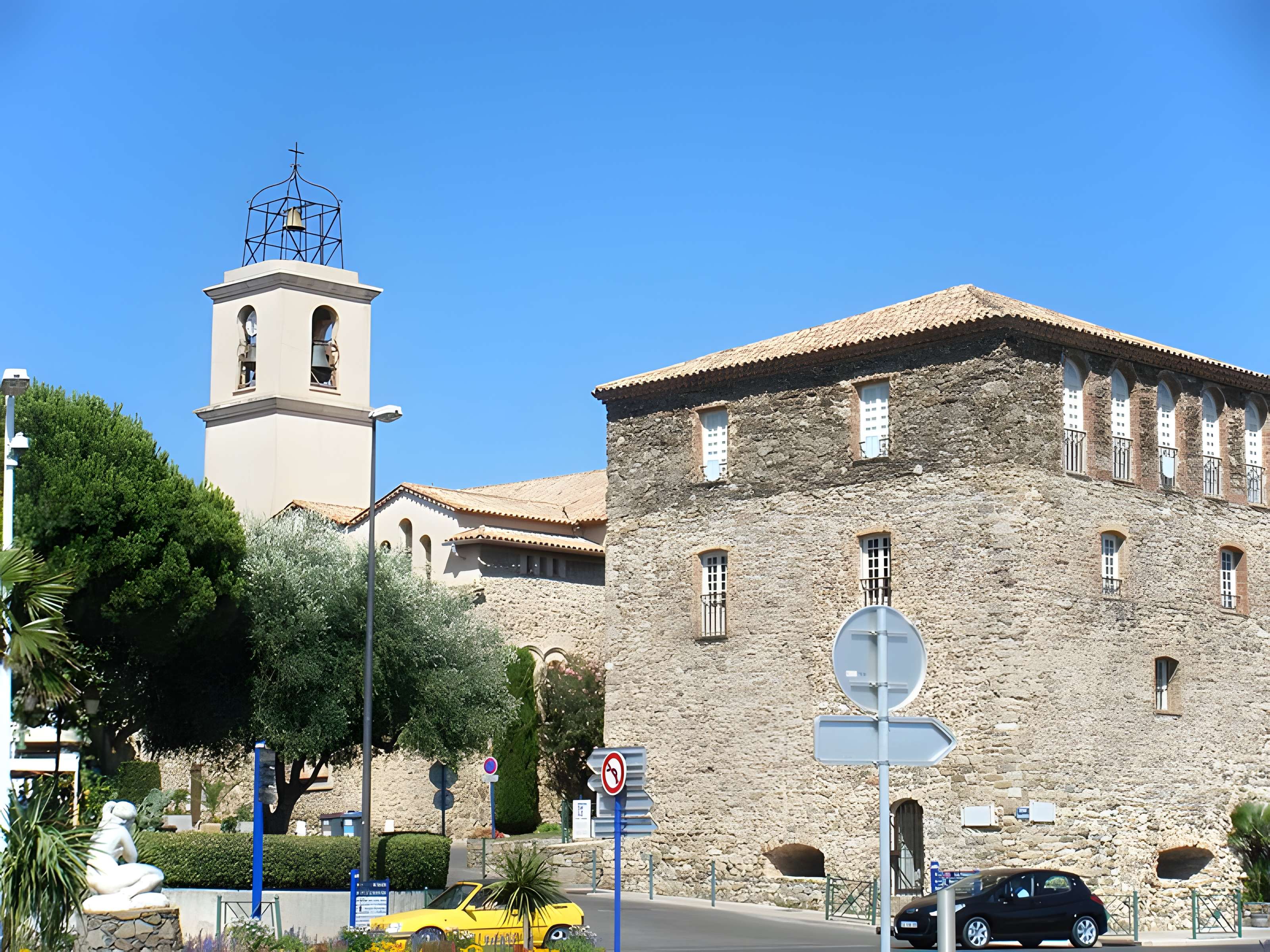 Tour carrée de Sainte-Maxime