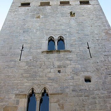 Tour de Grède à Oloron-Sainte-Marie