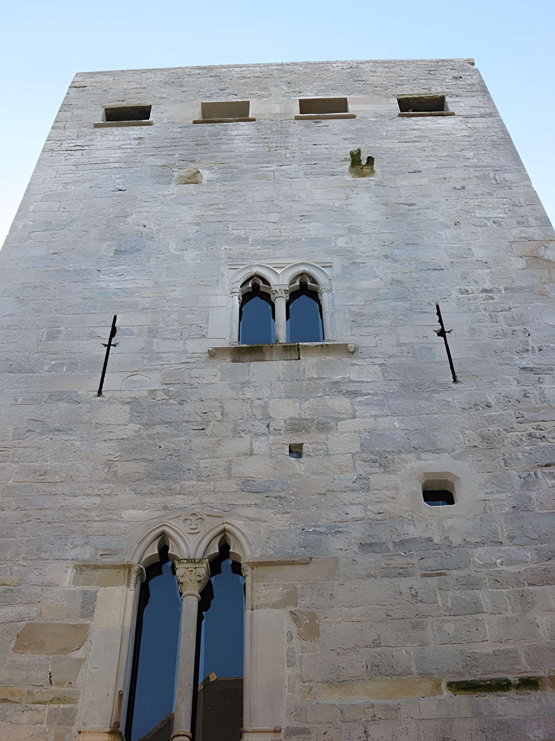 Tour de Grède à Oloron-Sainte-Marie