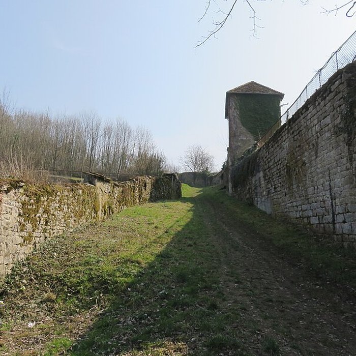 Photo de Tour de la Sergenterie de Poligny