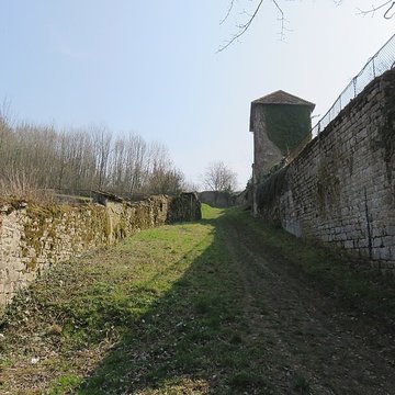 Tour de la Sergenterie de Poligny