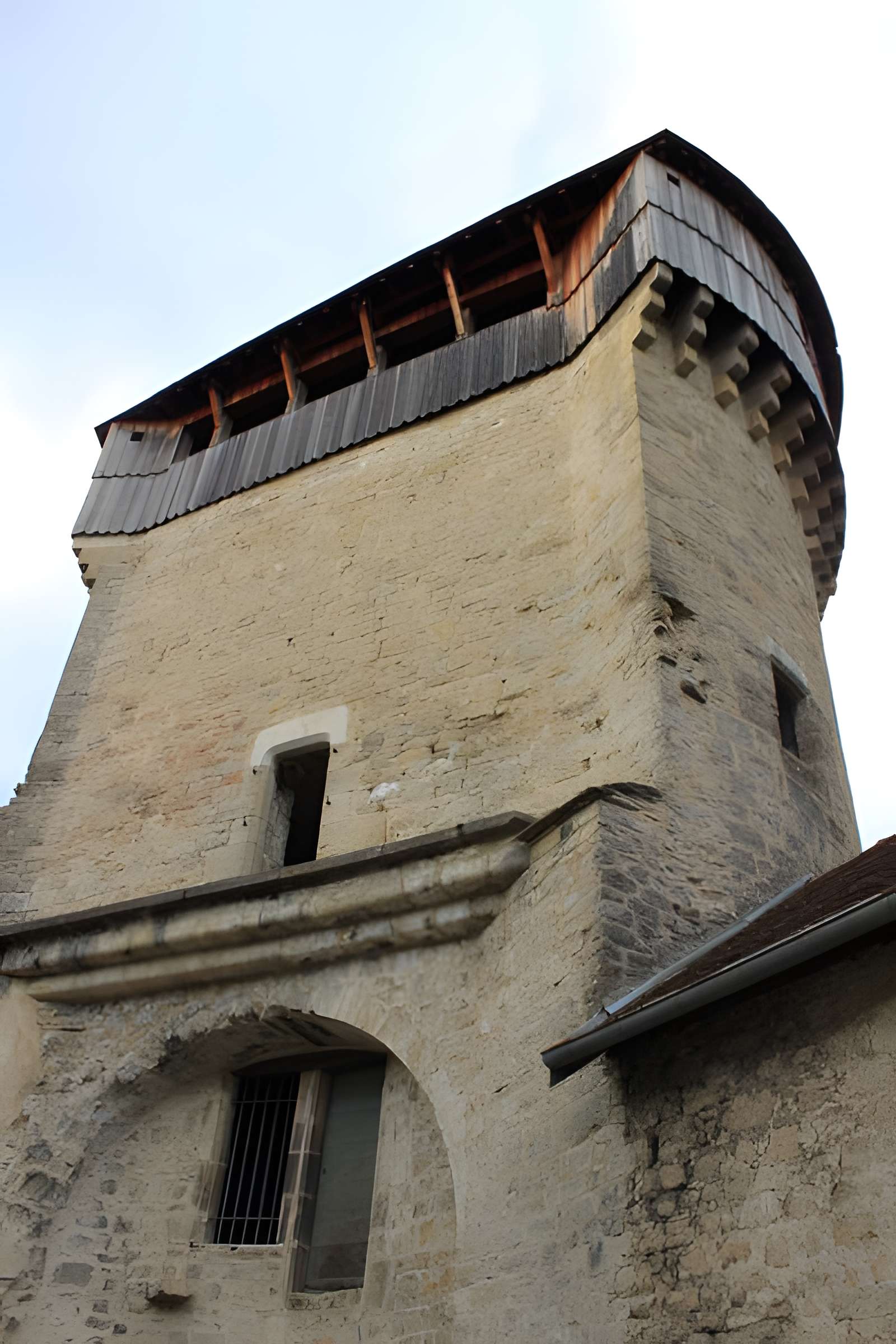 Tour de la Sergenterie de Poligny