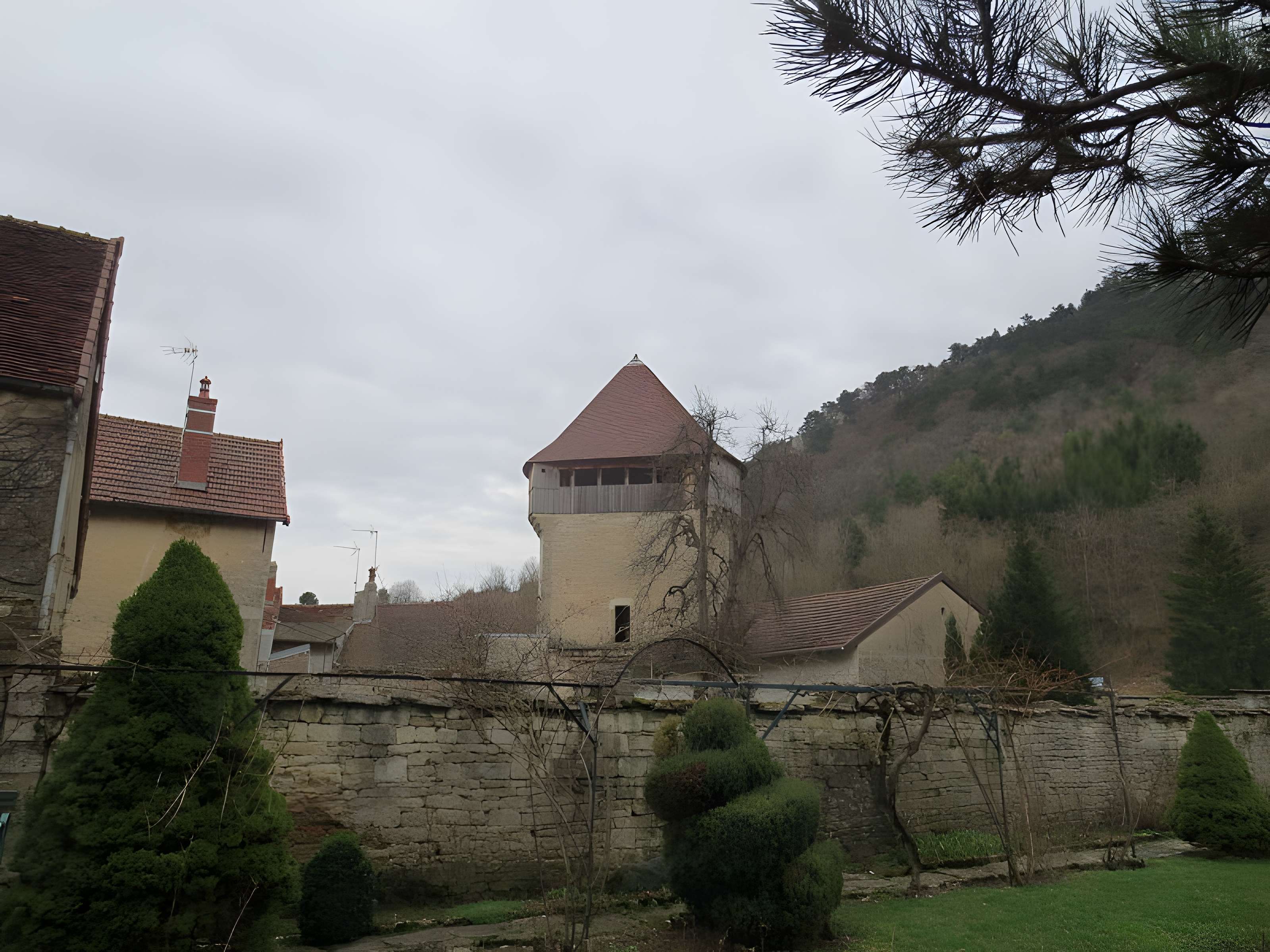 Tour de la Sergenterie de Poligny