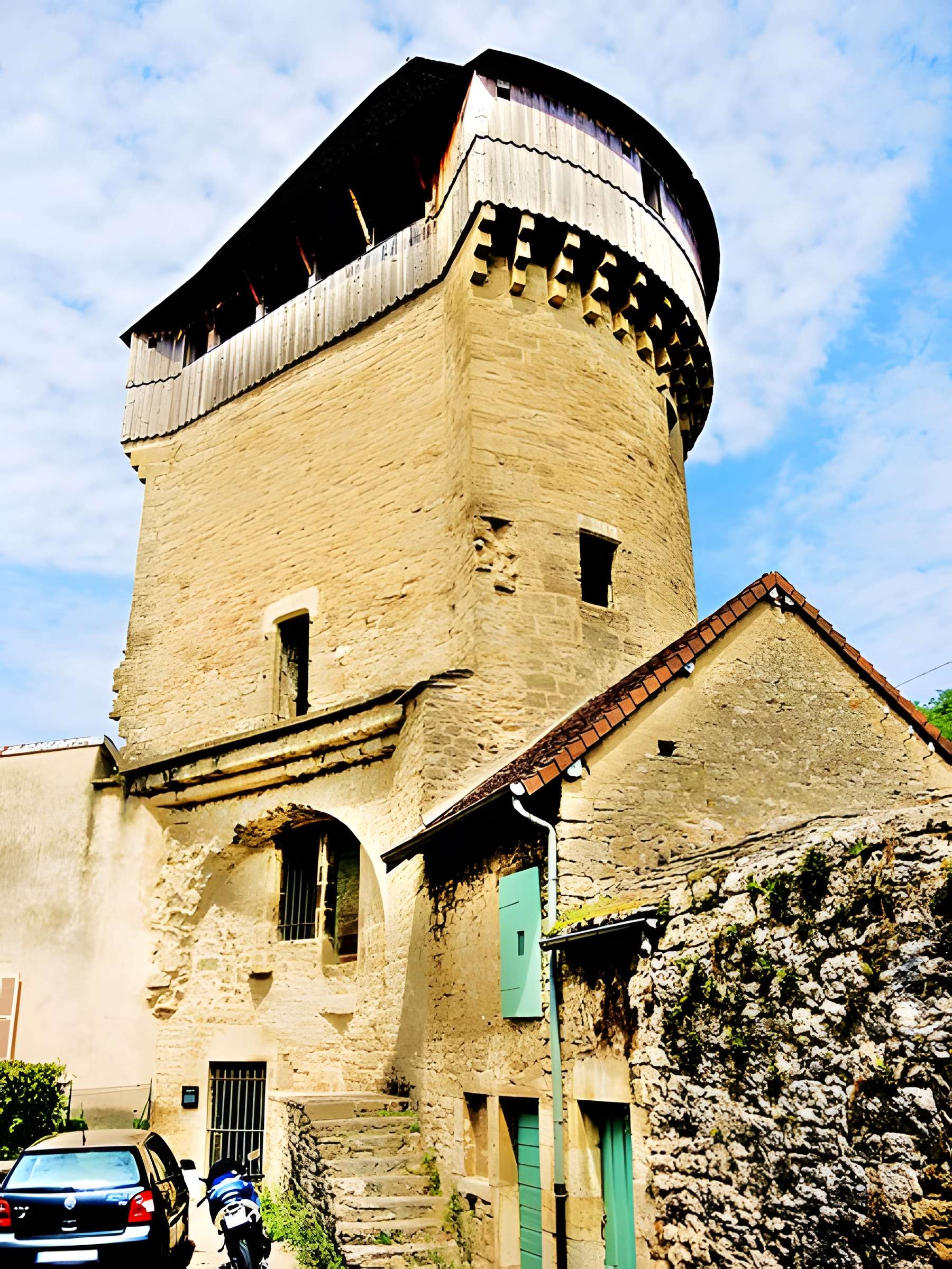 Tour de la Sergenterie de Poligny