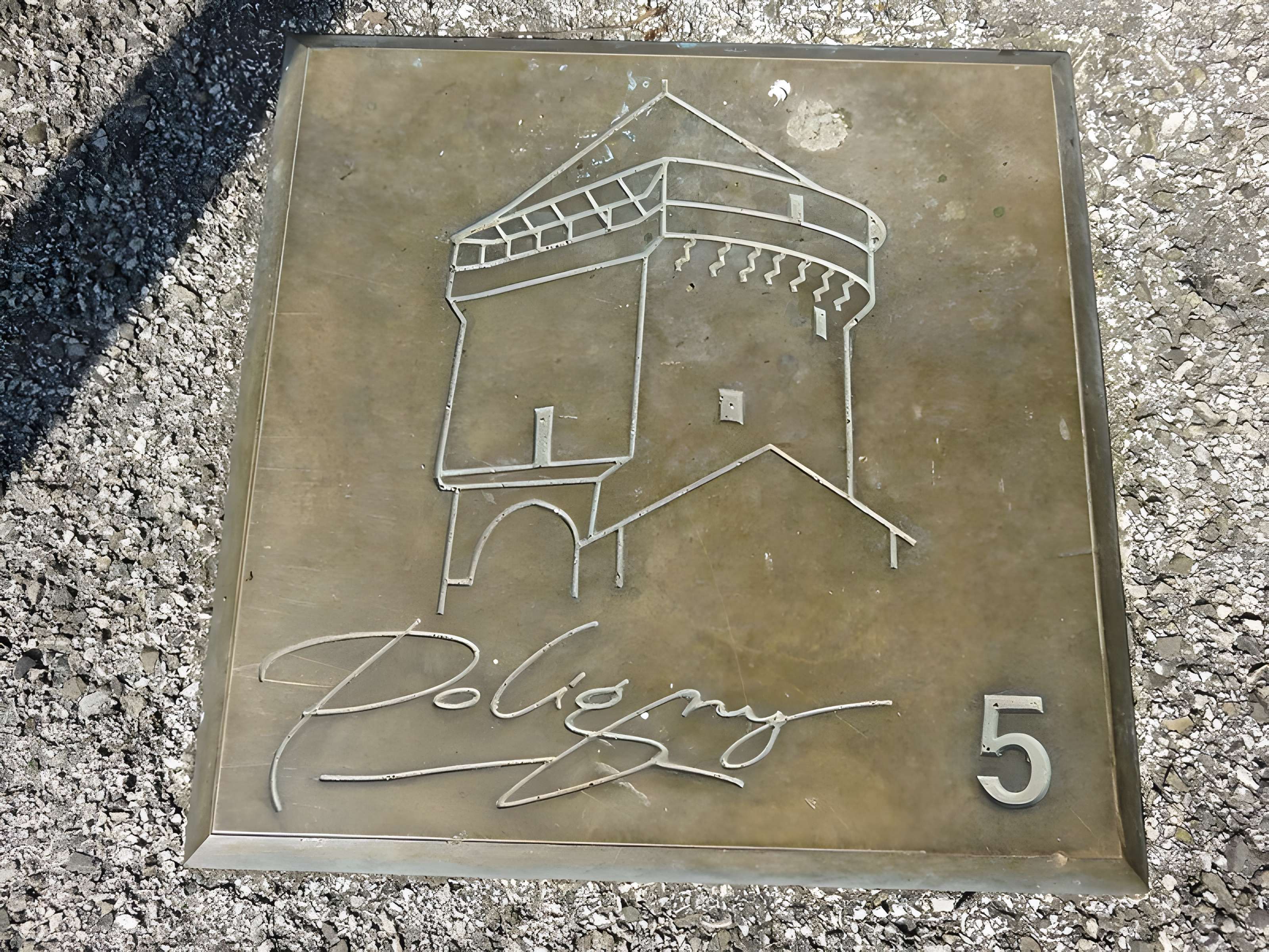 Tour de la Sergenterie de Poligny