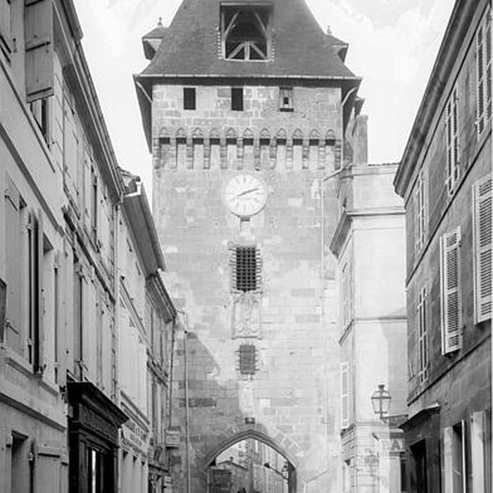 Photo de Tour de lHorloge de Saint-Jean-dAngély