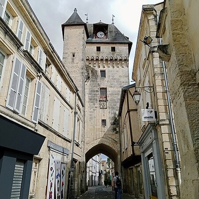 Photo de Tour de lHorloge de Saint-Jean-dAngély