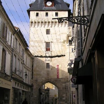 Tour de lHorloge de Saint-Jean-dAngély
