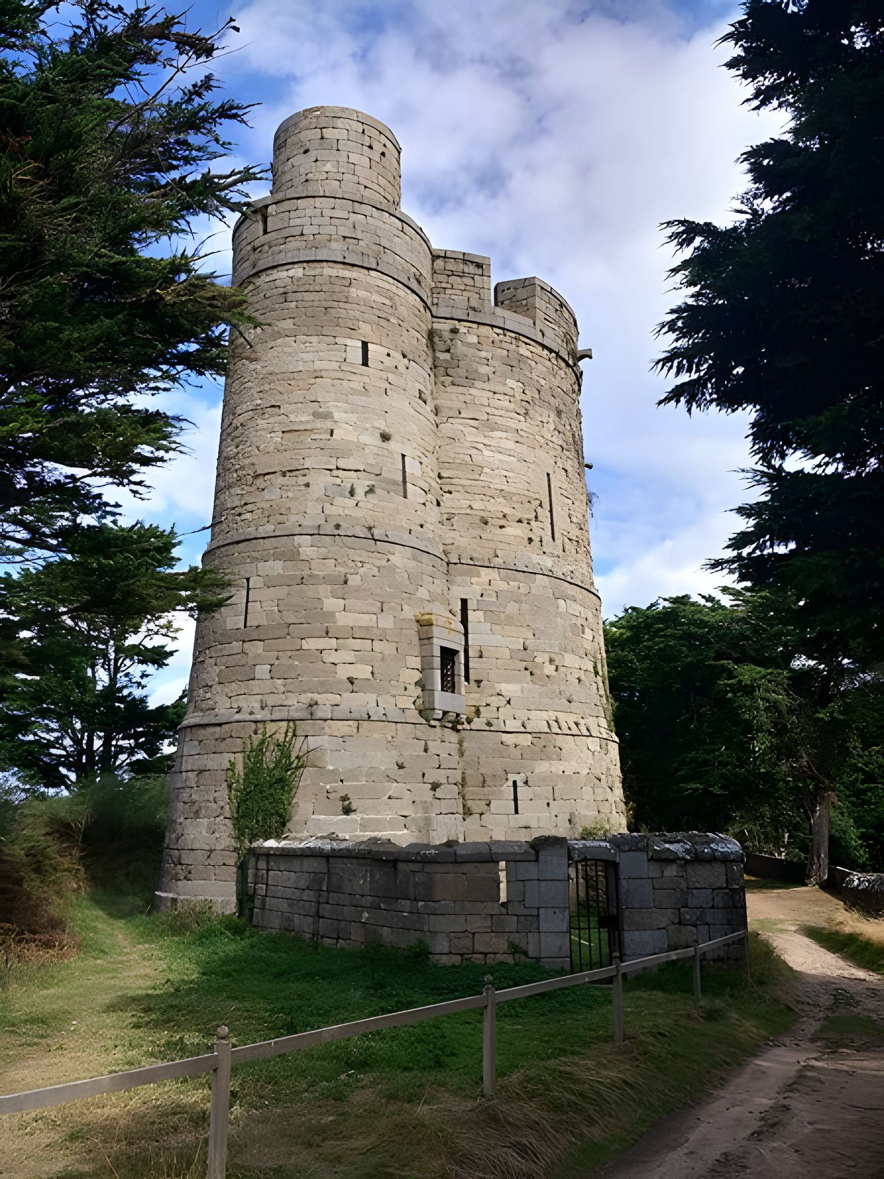 Tour des Hébihens de Saint-Jacut