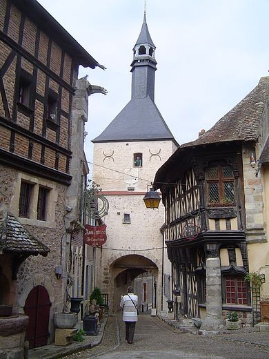Photo de Tour du beffroi de Bourbon-Lancy