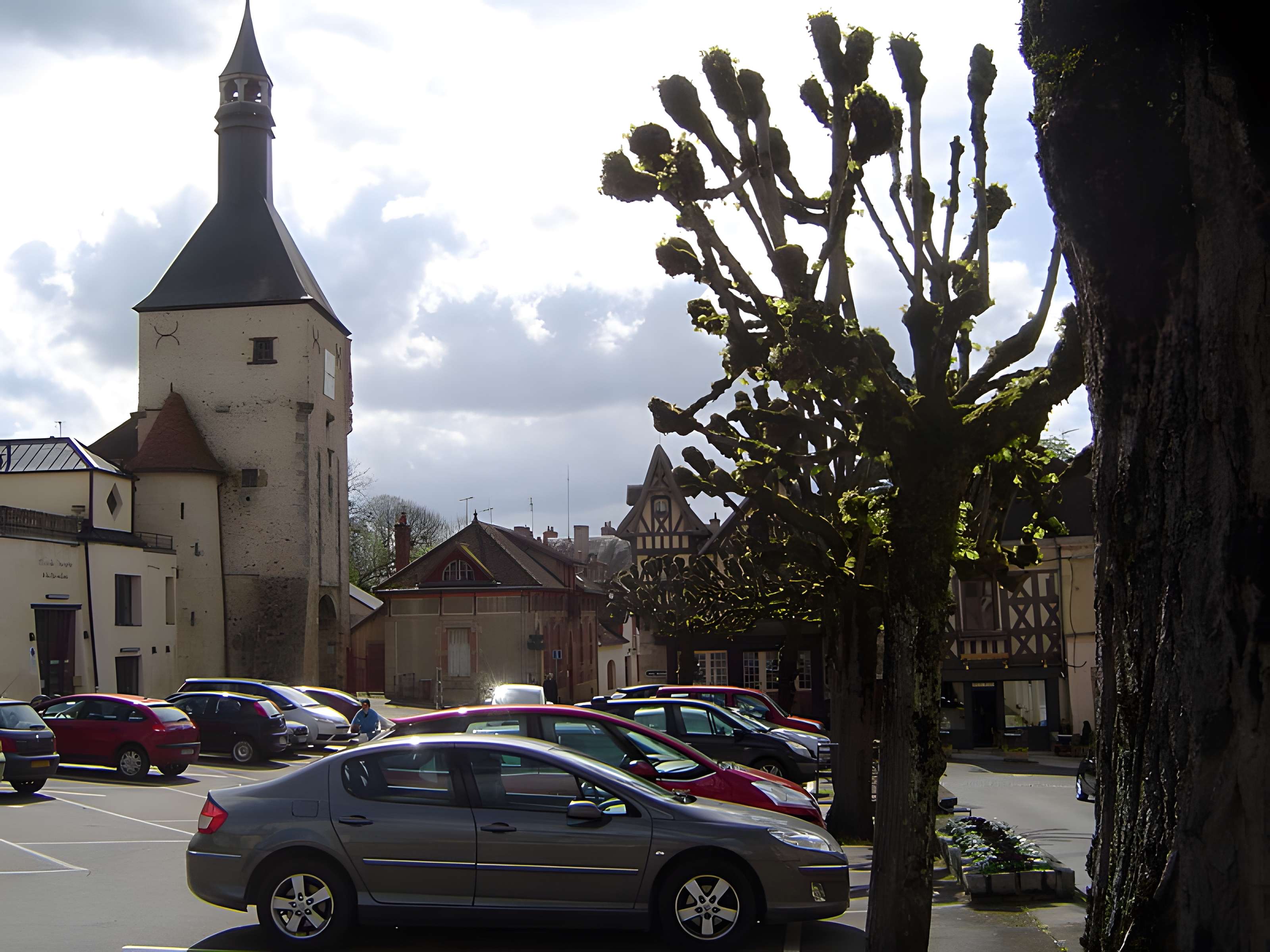Tour du beffroi de Bourbon-Lancy