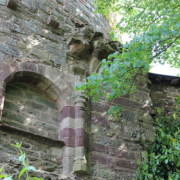 Photo de Tour du château ou ancien donjon ancienne prison