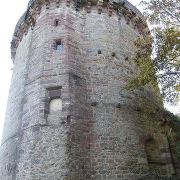 Tour du château ou ancien donjon ancienne prison