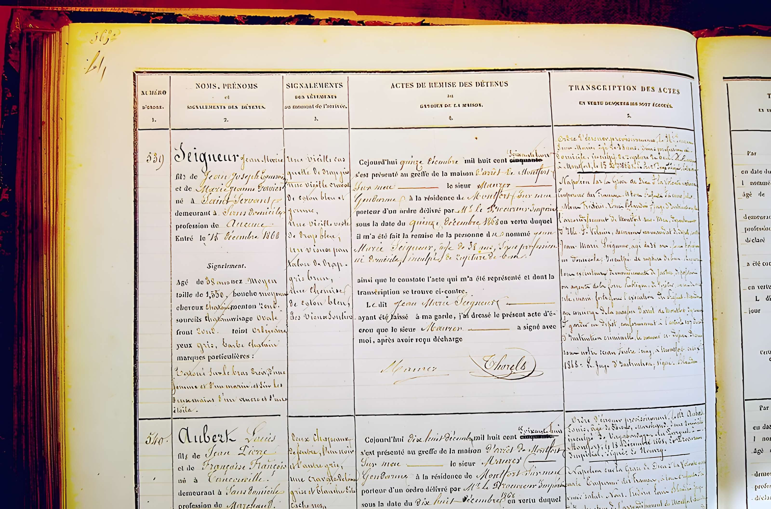 Tour du château ou ancien donjon (ancienne prison)