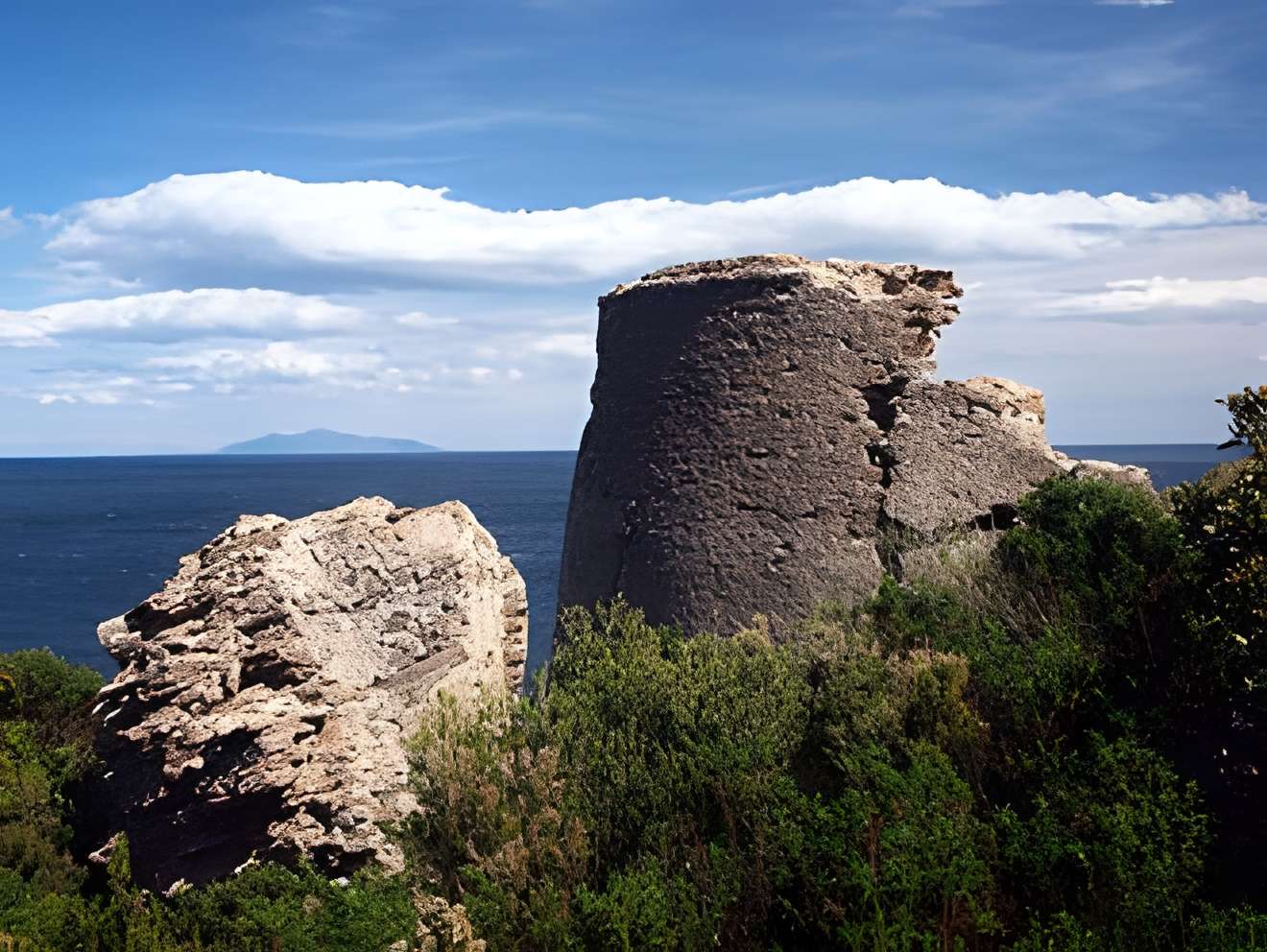 Tour génoise de Sacro 