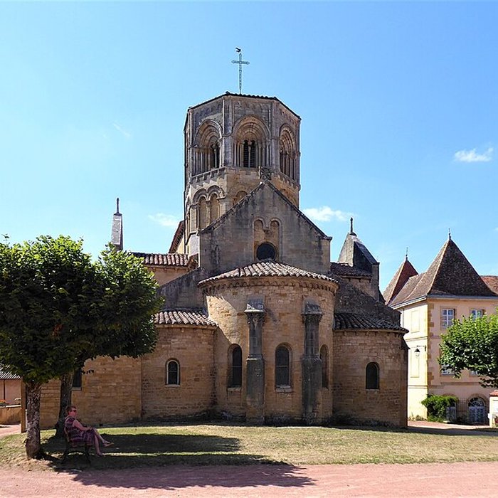Photo de Collégiale Saint-Hilaire de Semur-en-Brionnais