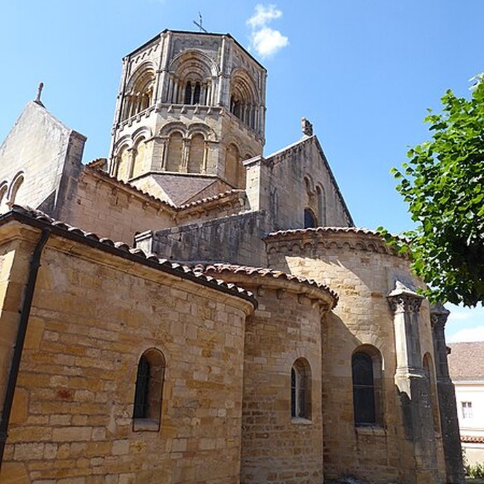 Photo de Collégiale Saint-Hilaire de Semur-en-Brionnais