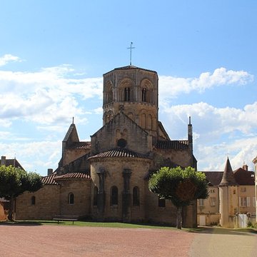 Collégiale Saint-Hilaire de Semur-en-Brionnais