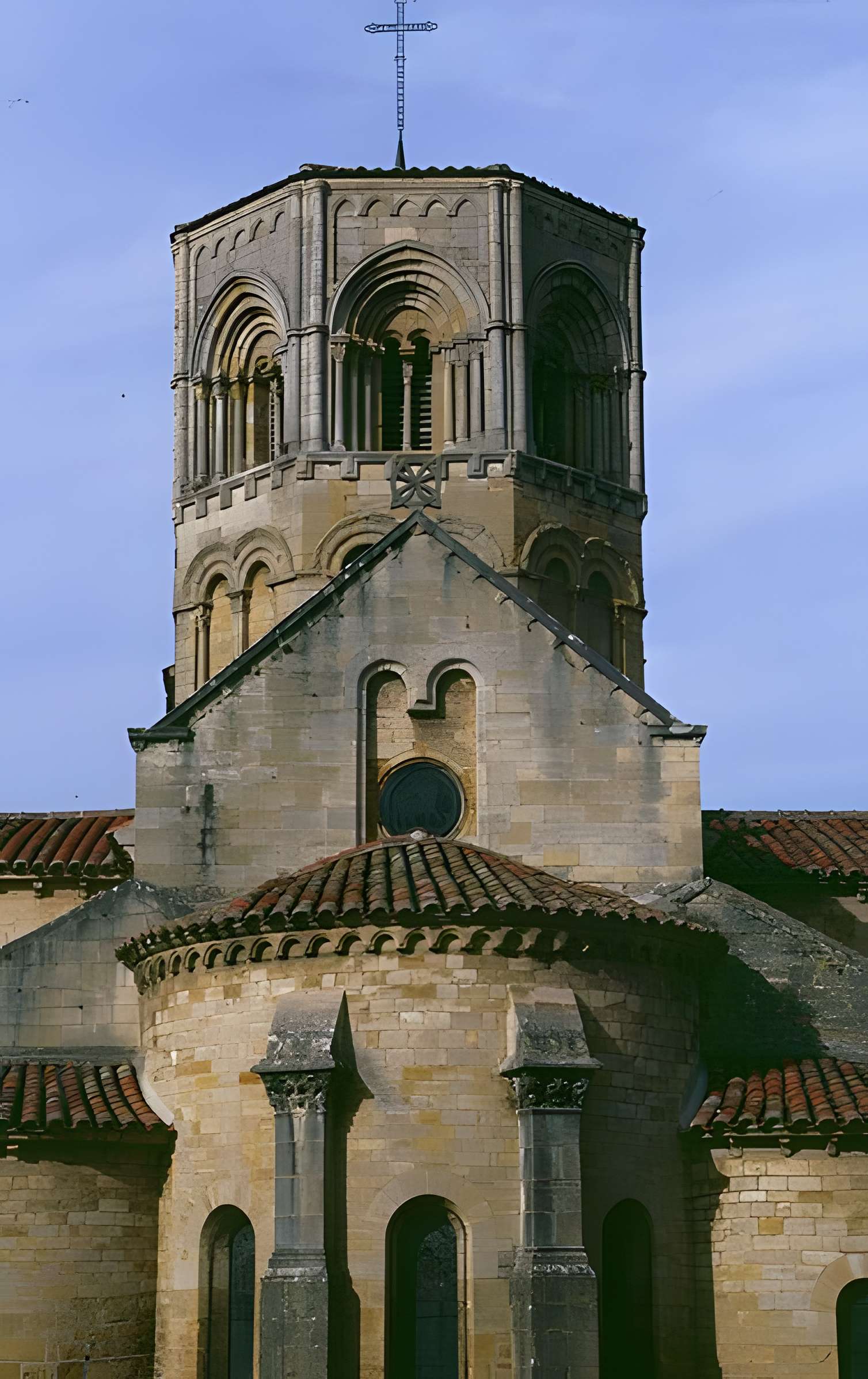 Collégiale Saint-Hilaire de Semur-en-Brionnais
