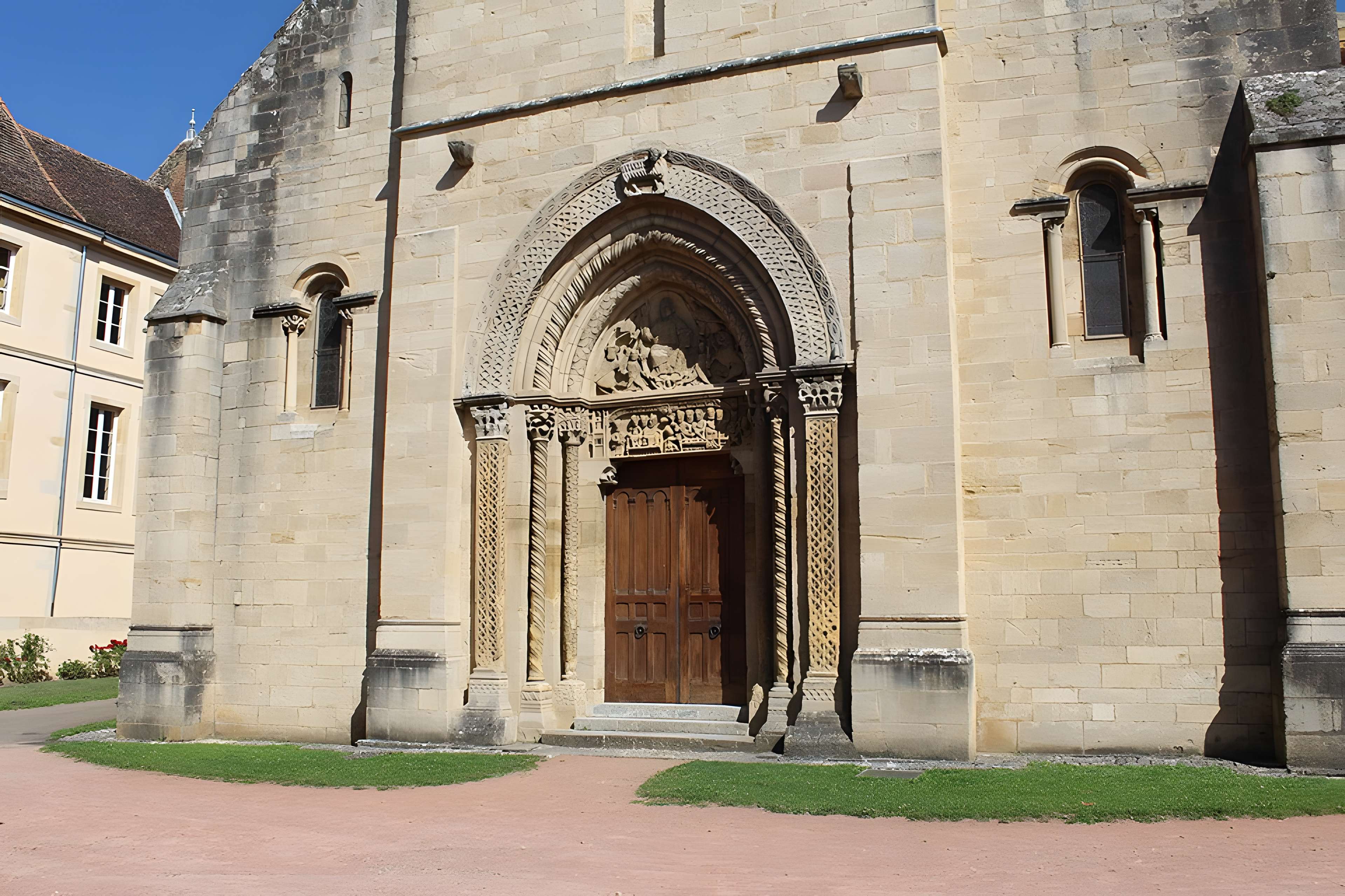 Collégiale Saint-Hilaire de Semur-en-Brionnais