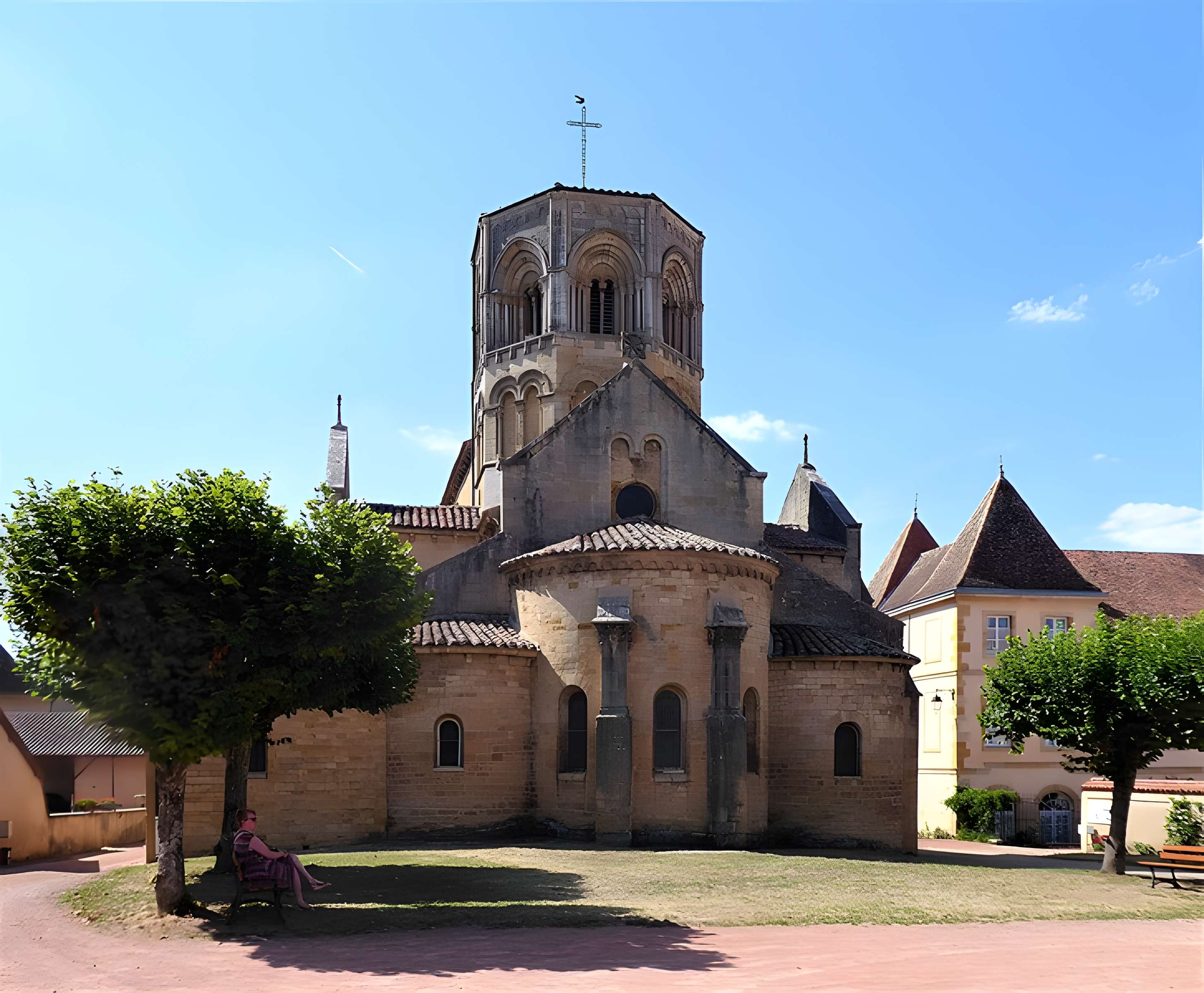 Collégiale Saint-Hilaire de Semur-en-Brionnais