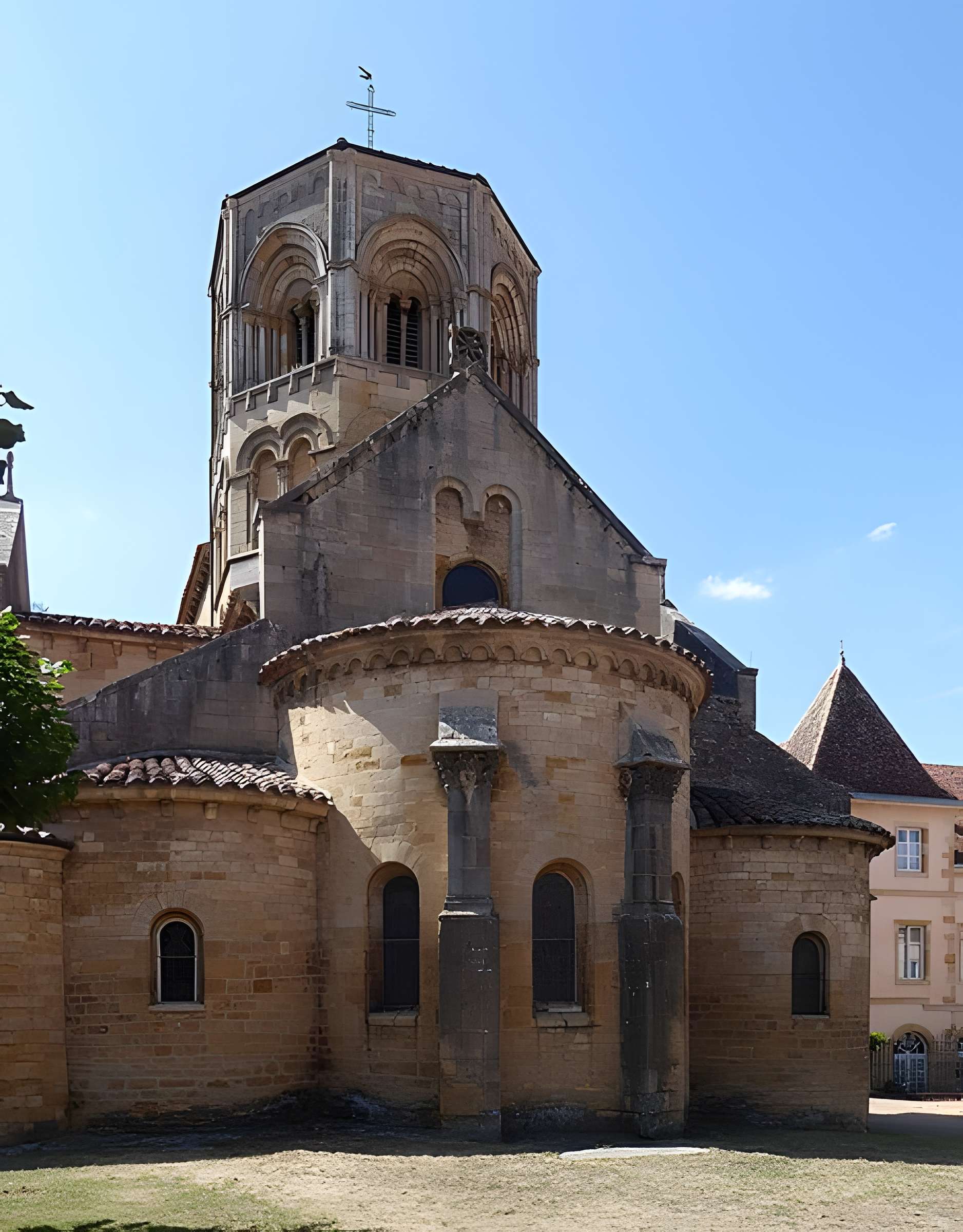 Collégiale Saint-Hilaire de Semur-en-Brionnais