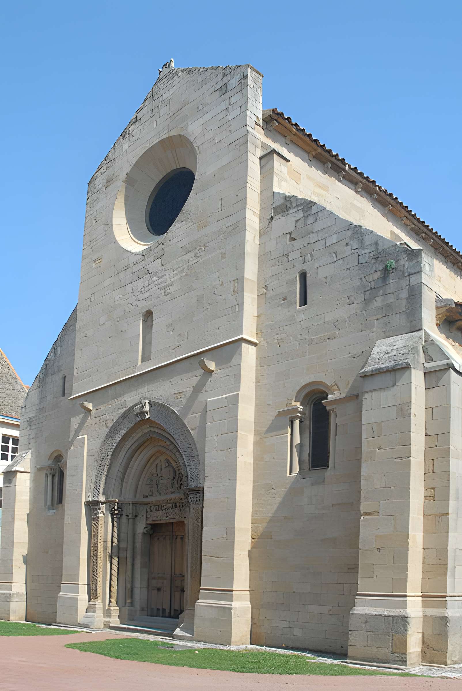 Collégiale Saint-Hilaire de Semur-en-Brionnais