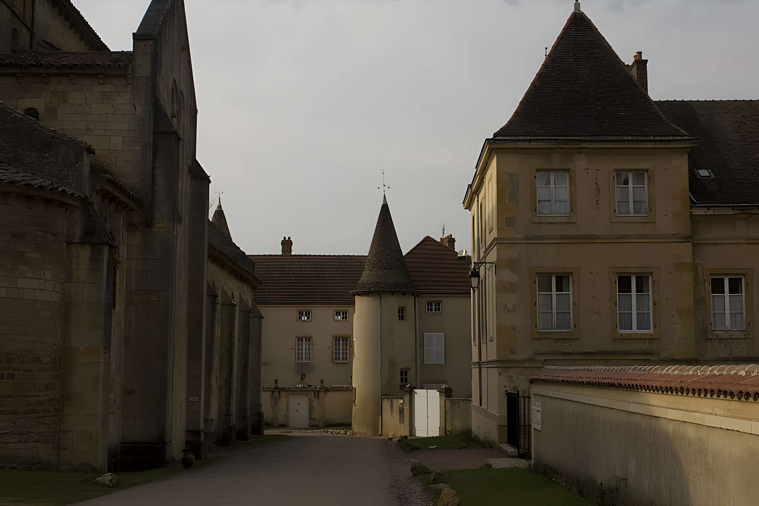 Collégiale Saint-Hilaire de Semur-en-Brionnais