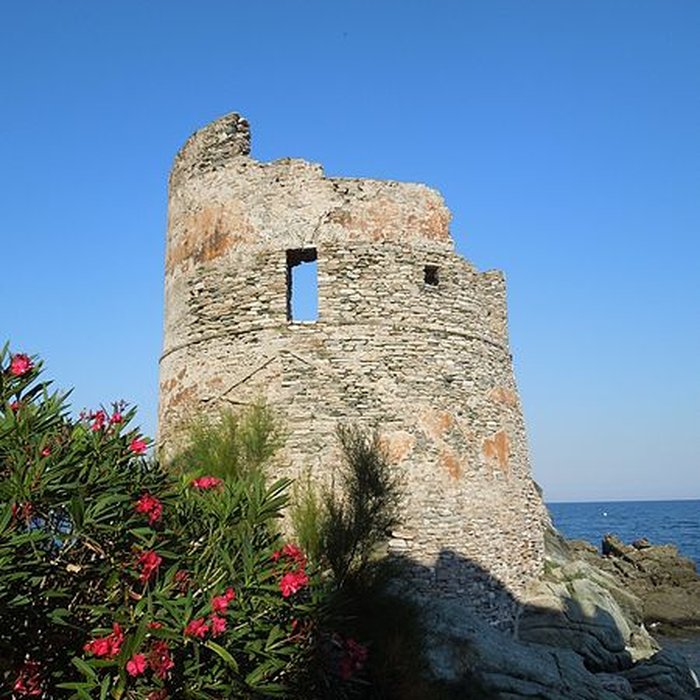 Photo de Tour génoise dErbalunga