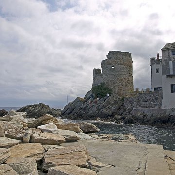 Tour génoise dErbalunga