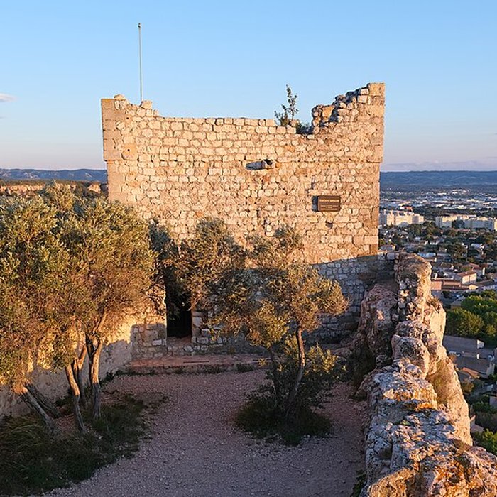 Photo de Tour sarrasine de Vitrolles
