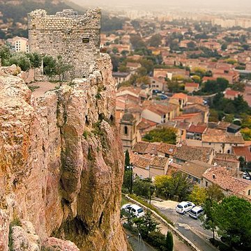 Tour sarrasine de Vitrolles