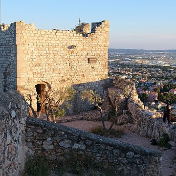Tour sarrasine de Vitrolles
