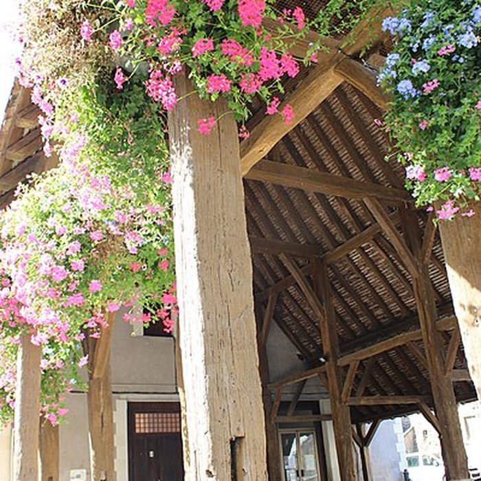 Photo de Vieille halle de Luynes