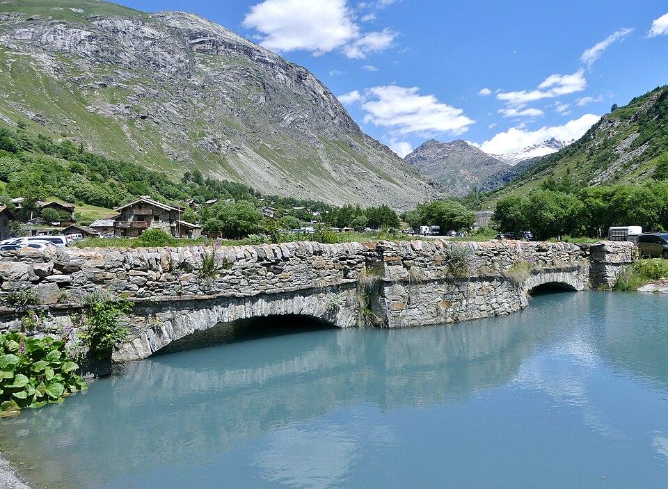 Vieux Pont de Bonneval-sur-Arc
