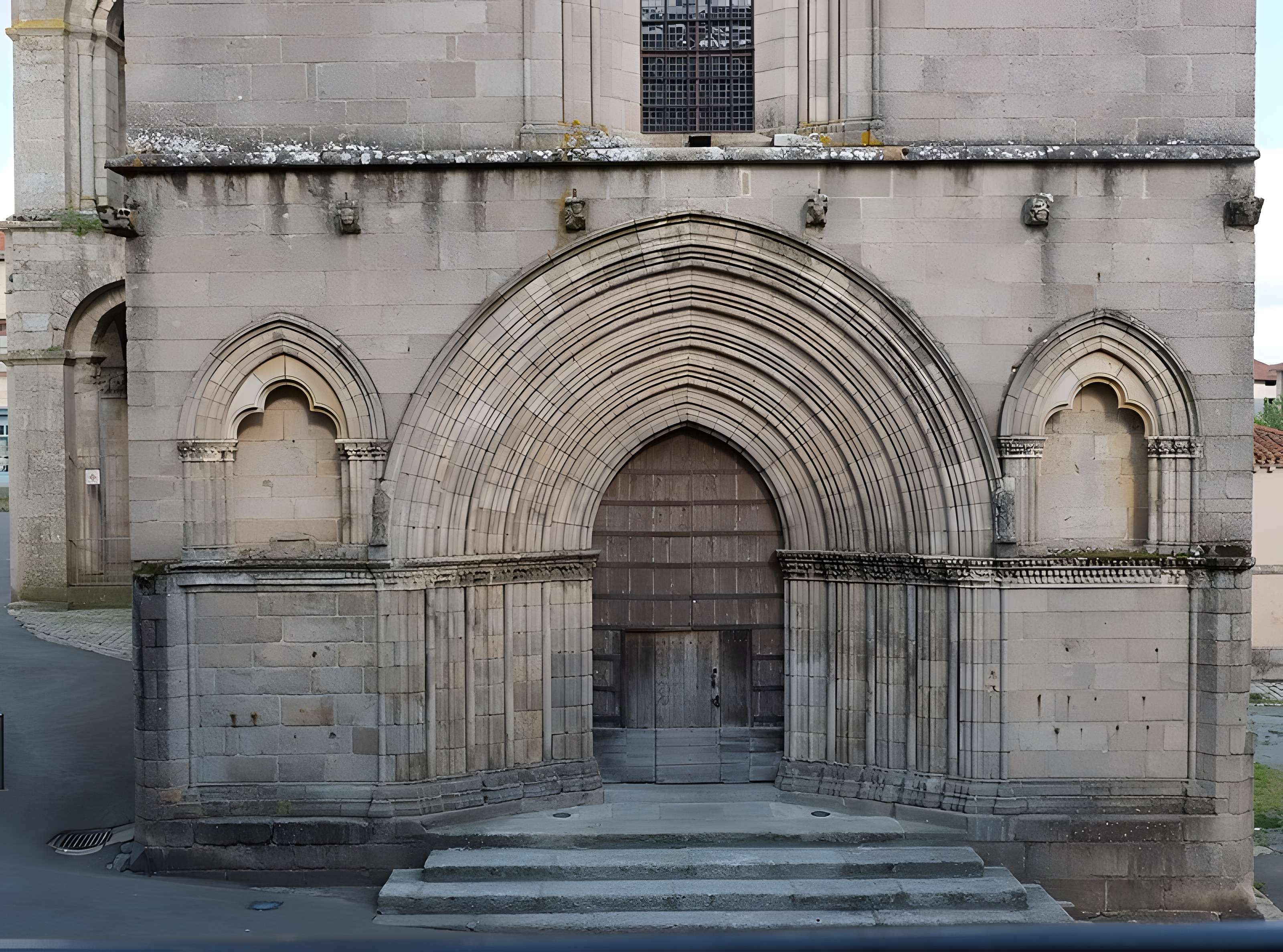 Collégiale Saint-Léonard de Saint-Léonard-de-Noblat