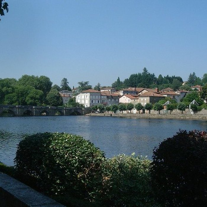 Photo de Vieux Pont de Confolens