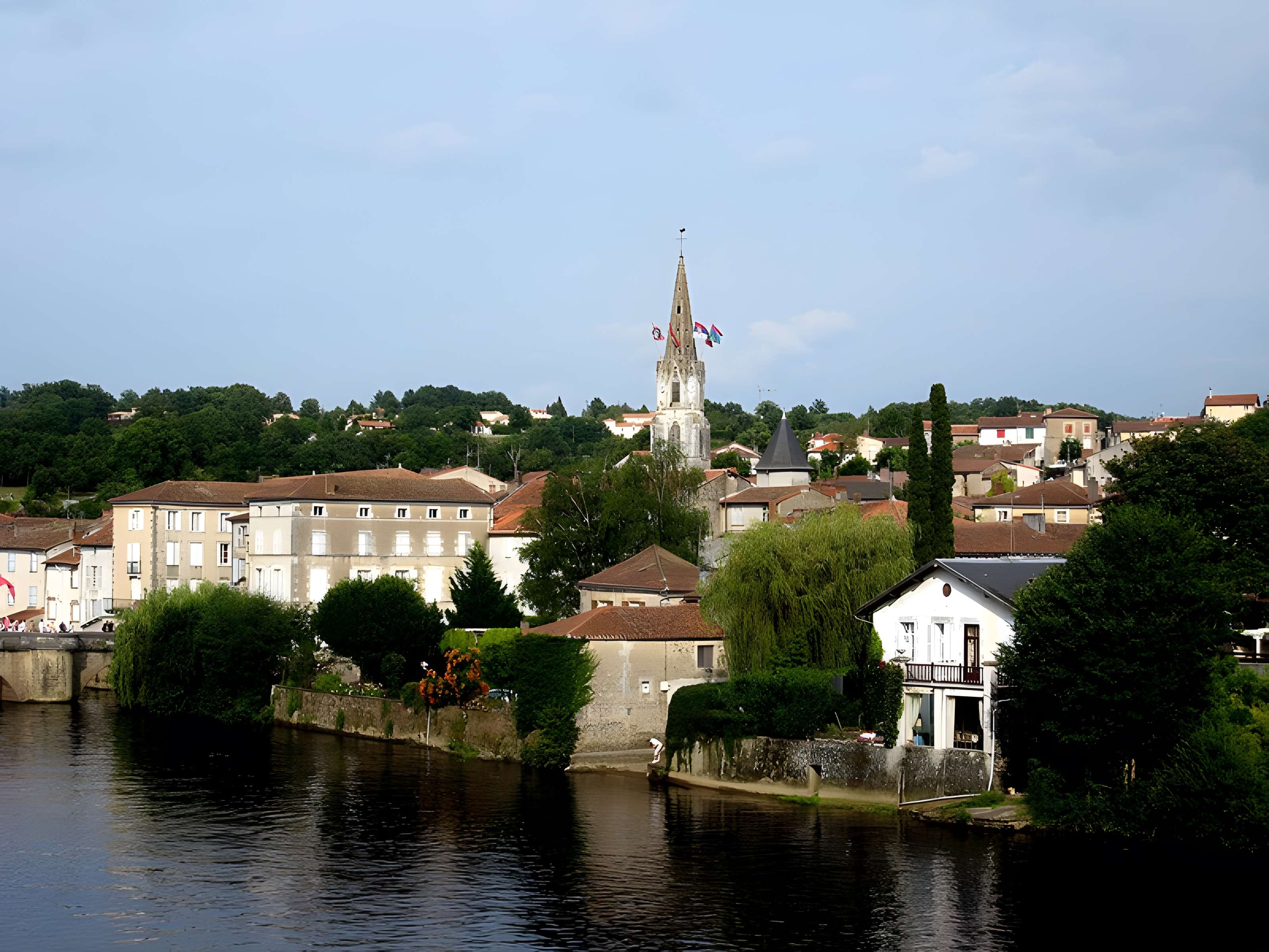 Vieux Pont de Confolens