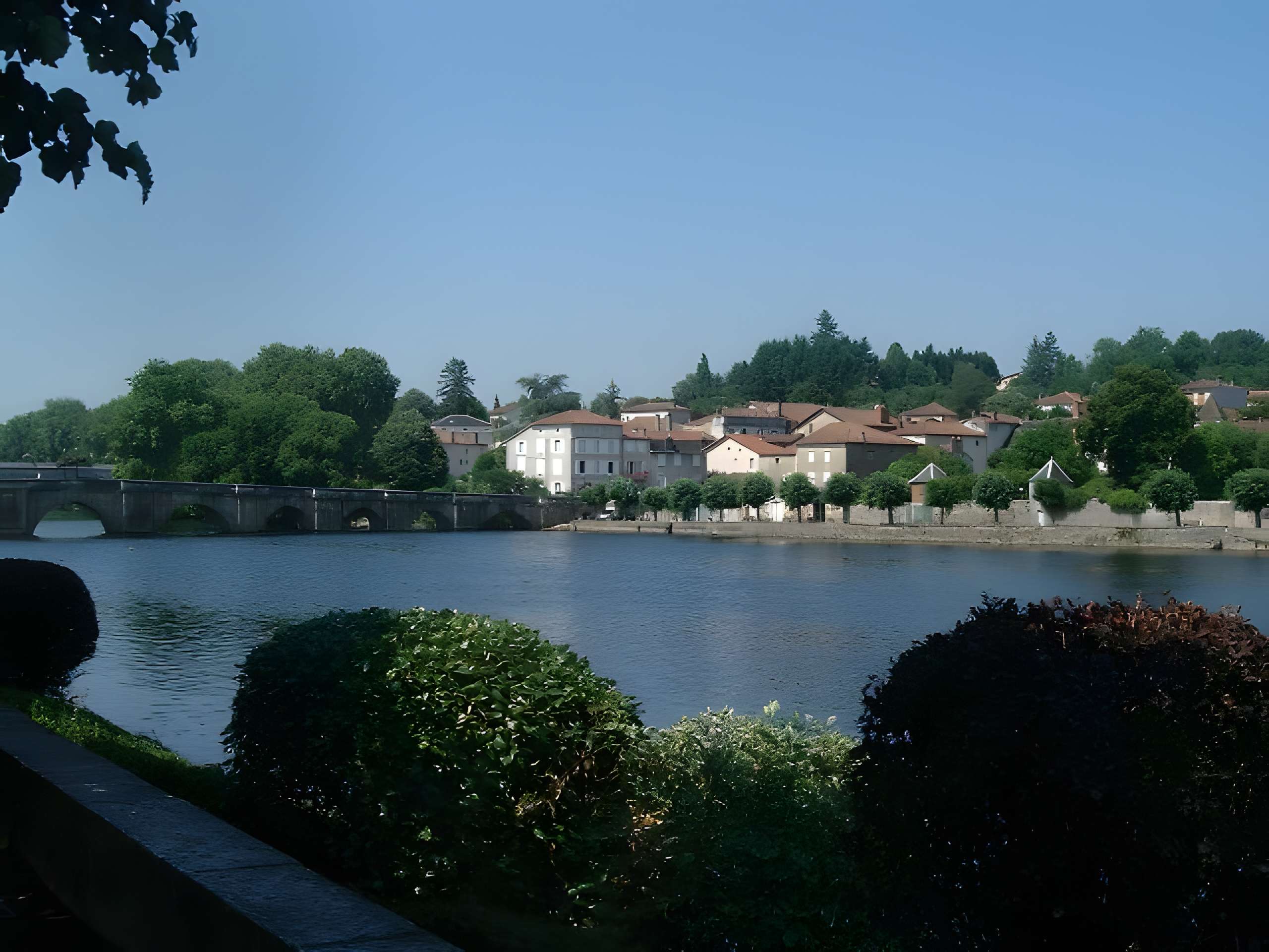 Vieux Pont de Confolens