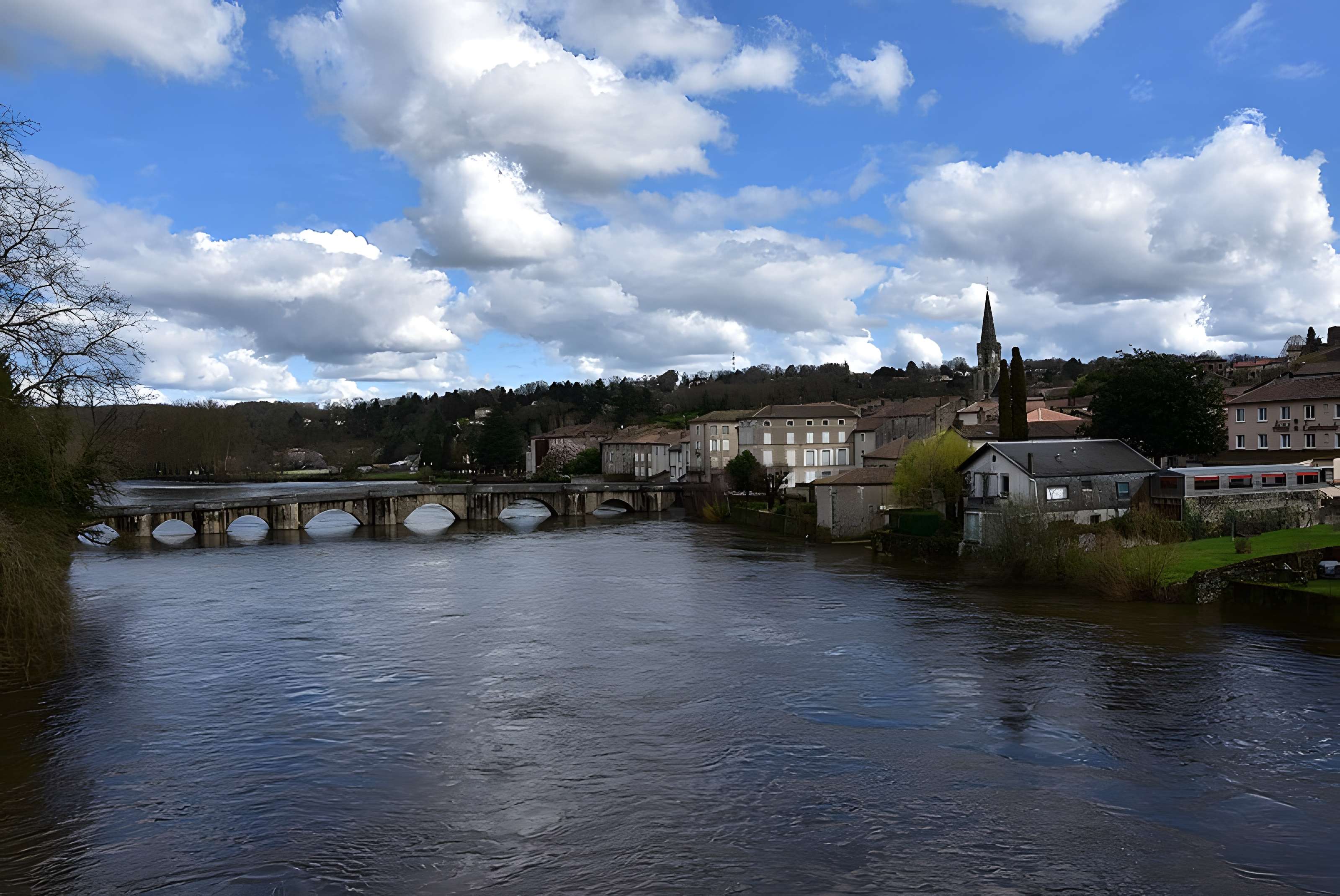 Vieux Pont de Confolens