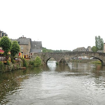 Vieux pont de Dinan