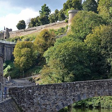 Vieux pont de Dinan